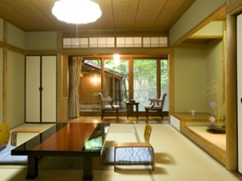 Ryotei Tanokura Hotel Yufu Exterior foto